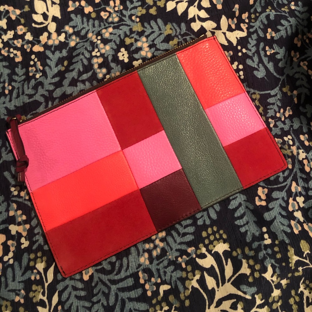 NWT Fossil clutch